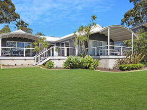 Akarana Beach House :: Jervis Bay Rentals